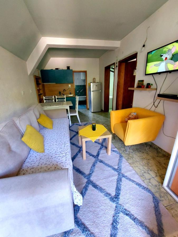 סקופיה Incredible Apartment With A Mountain View - Matka מראה חיצוני תמונה